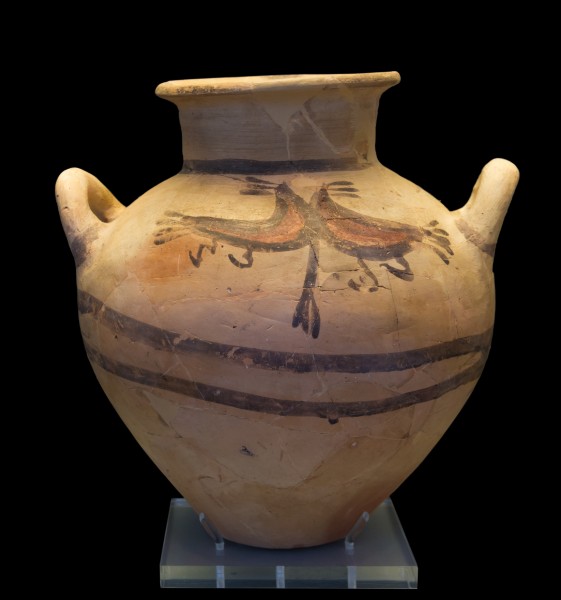 Small clay jar of Cycladic type with bi-chrome bird decoration. Grave L, NAMAthens8615, Greece