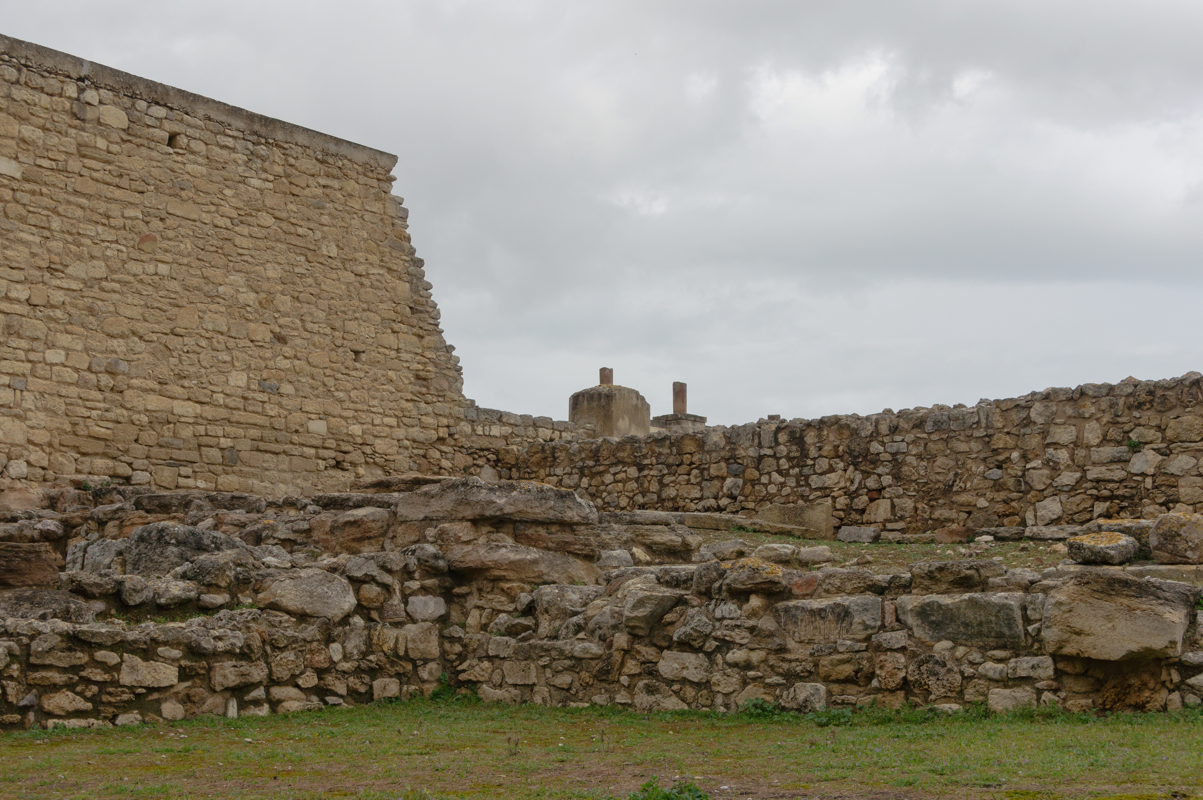Walls ruins Knossos