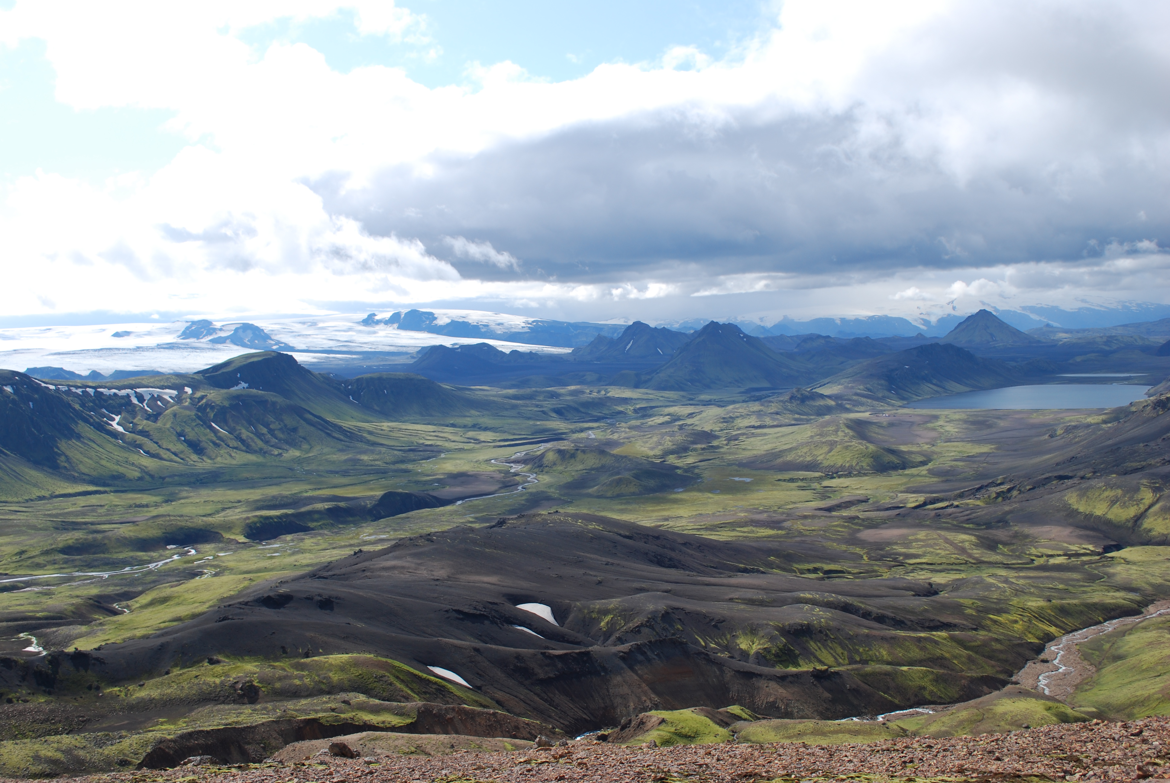 Álftavatn Lake in summer 2009 (5)