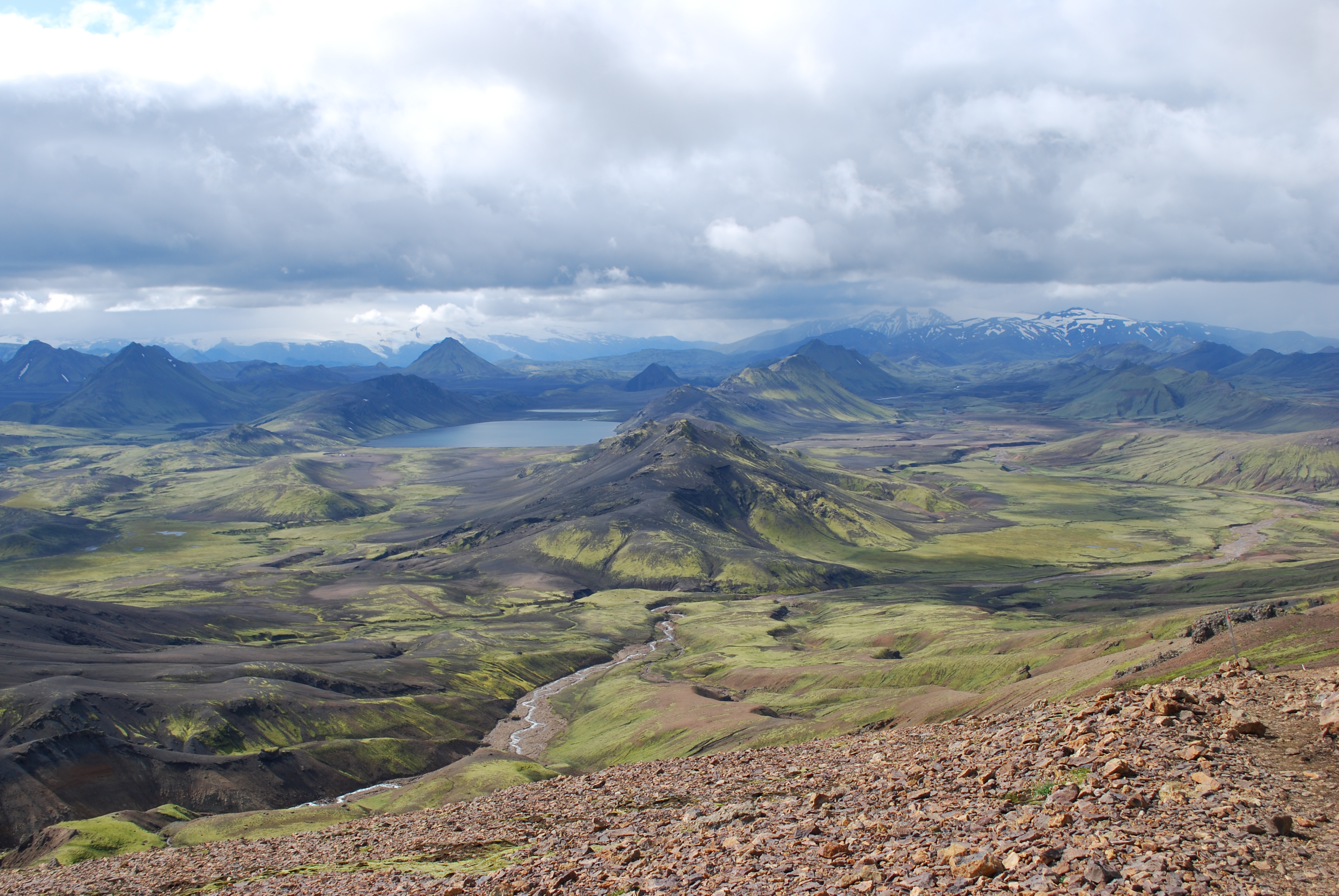 Álftavatn Lake in summer 2009 (7)