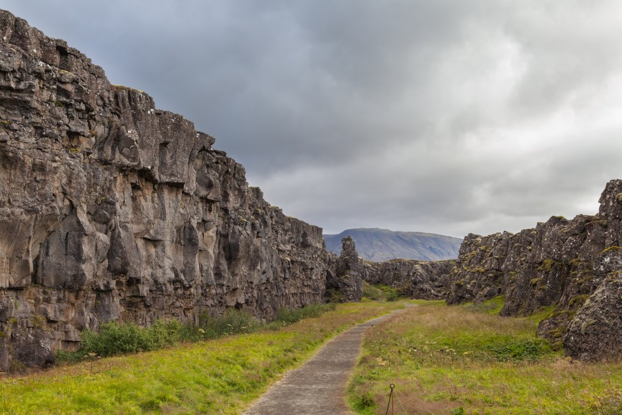Roca de la Ley, Parque Nacional de Þingvellir, Suðurland, Islandia, 2014-08-16, DD 019