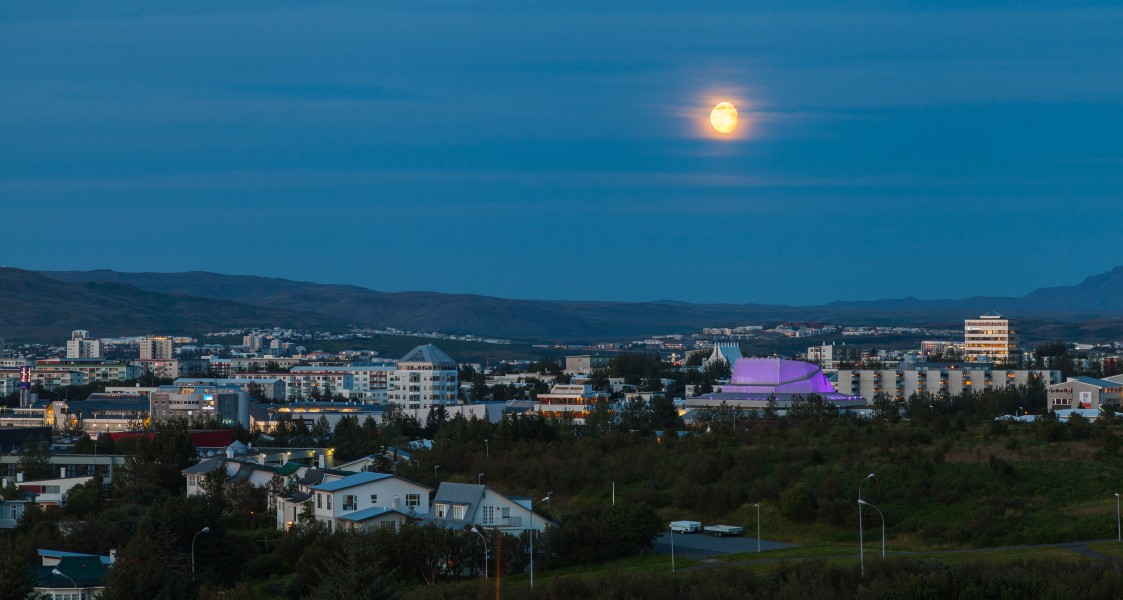 Vista de Reikiavik desde Perlan, Distrito de la Capital, Islandia, 2014-08-13, DD 149