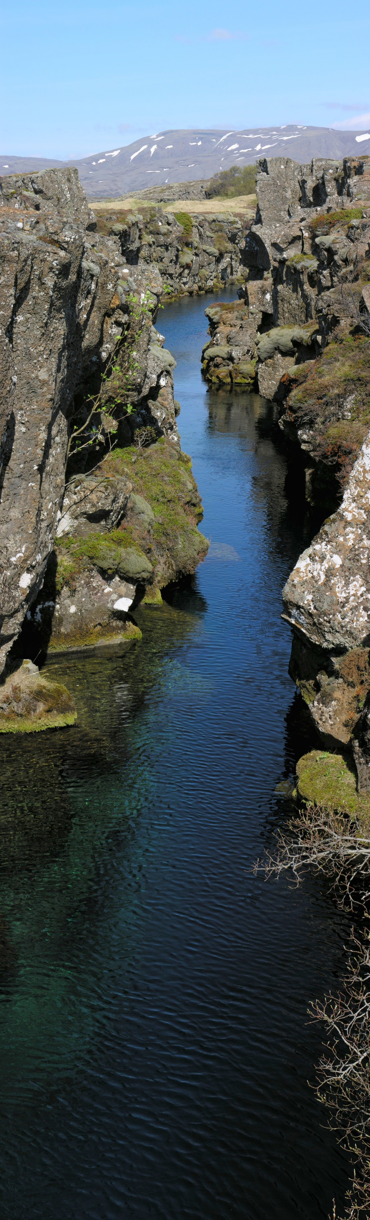 2008-05-25 07 Flosagjá at Þingvellir