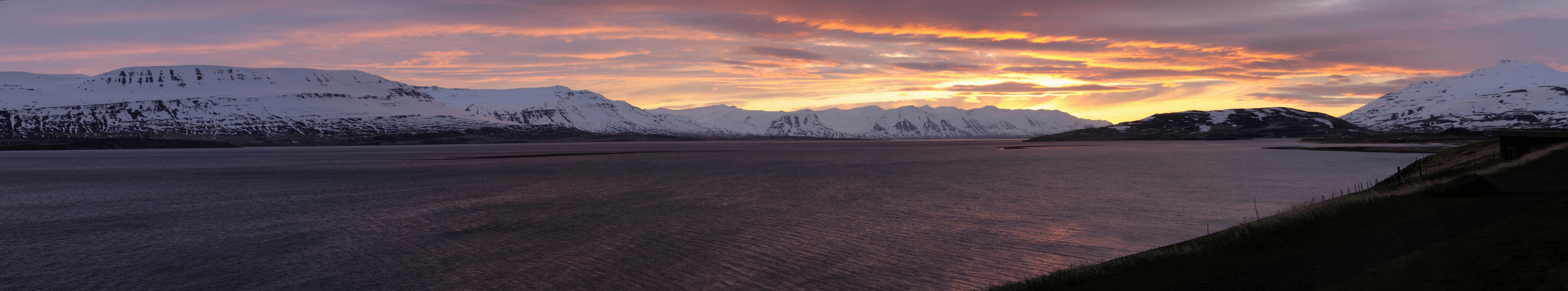 2014-05-03 21-57-44 Iceland - Grenivík Hjalteyri 5h 88°