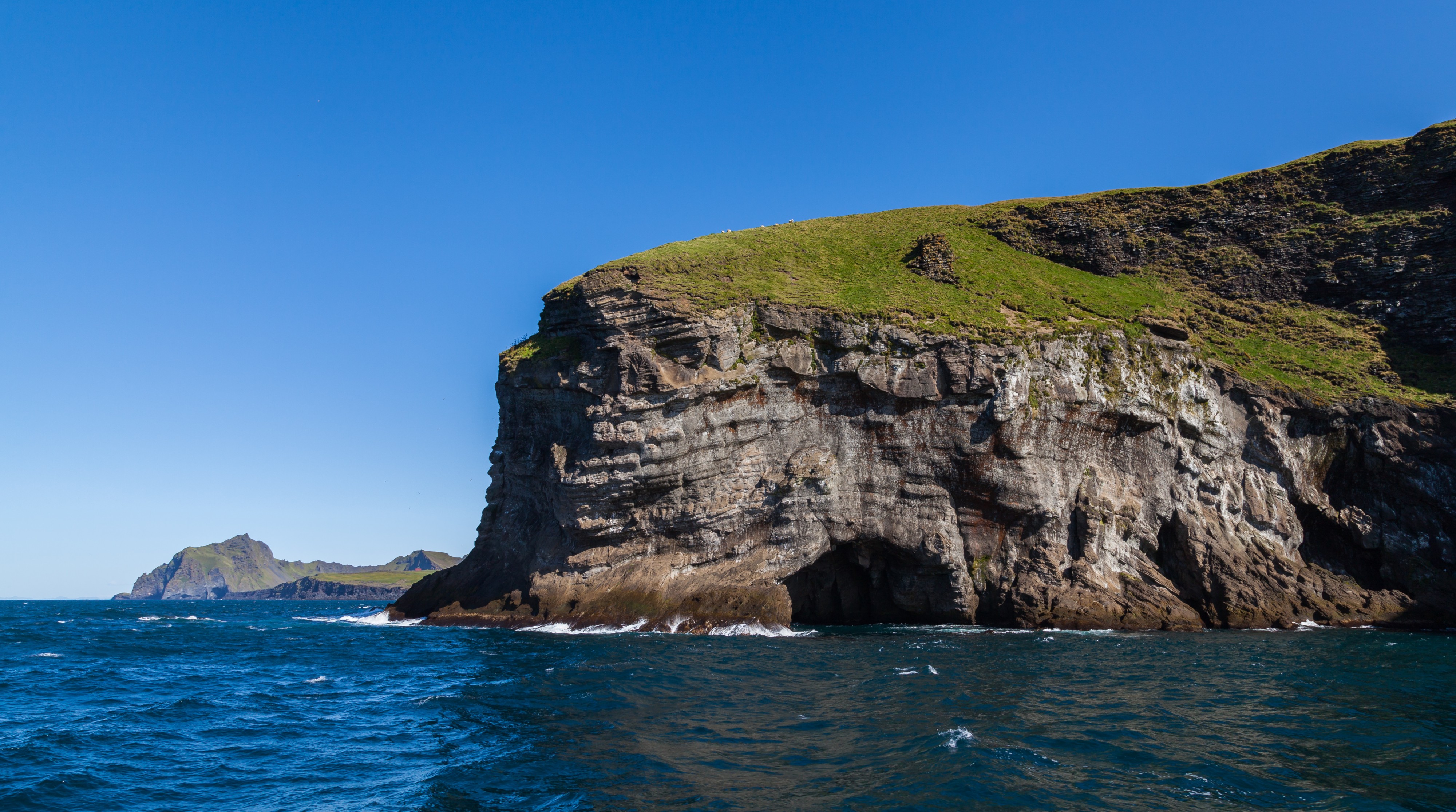 Acantilados de Heimaey, Islas Vestman, Suðurland, Islandia, 2014-08-17, DD 051