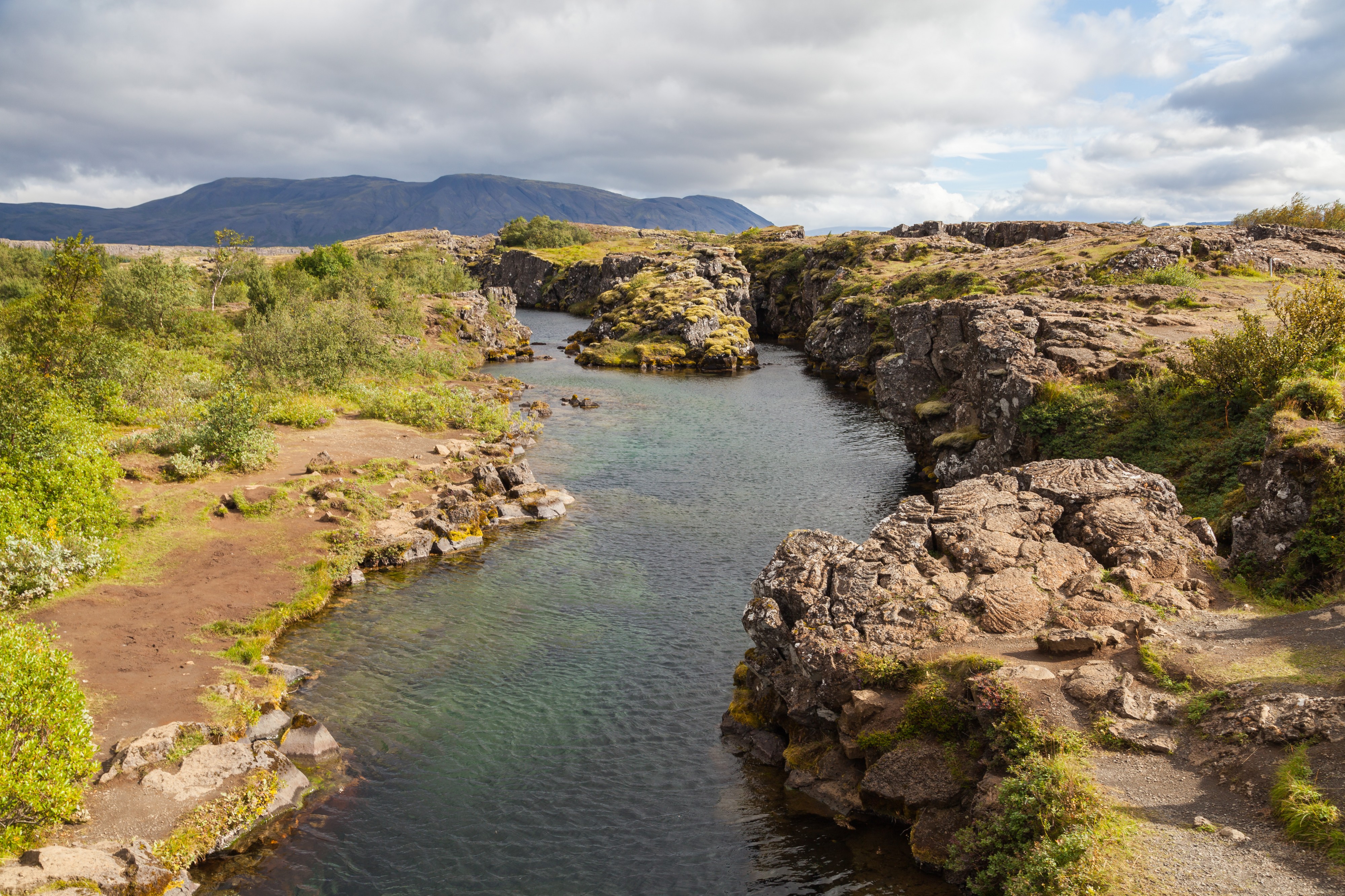 Cañón Flosagja, Parque Nacional de Þingvellir, Suðurland, Islandia, 2014-08-16, DD 040