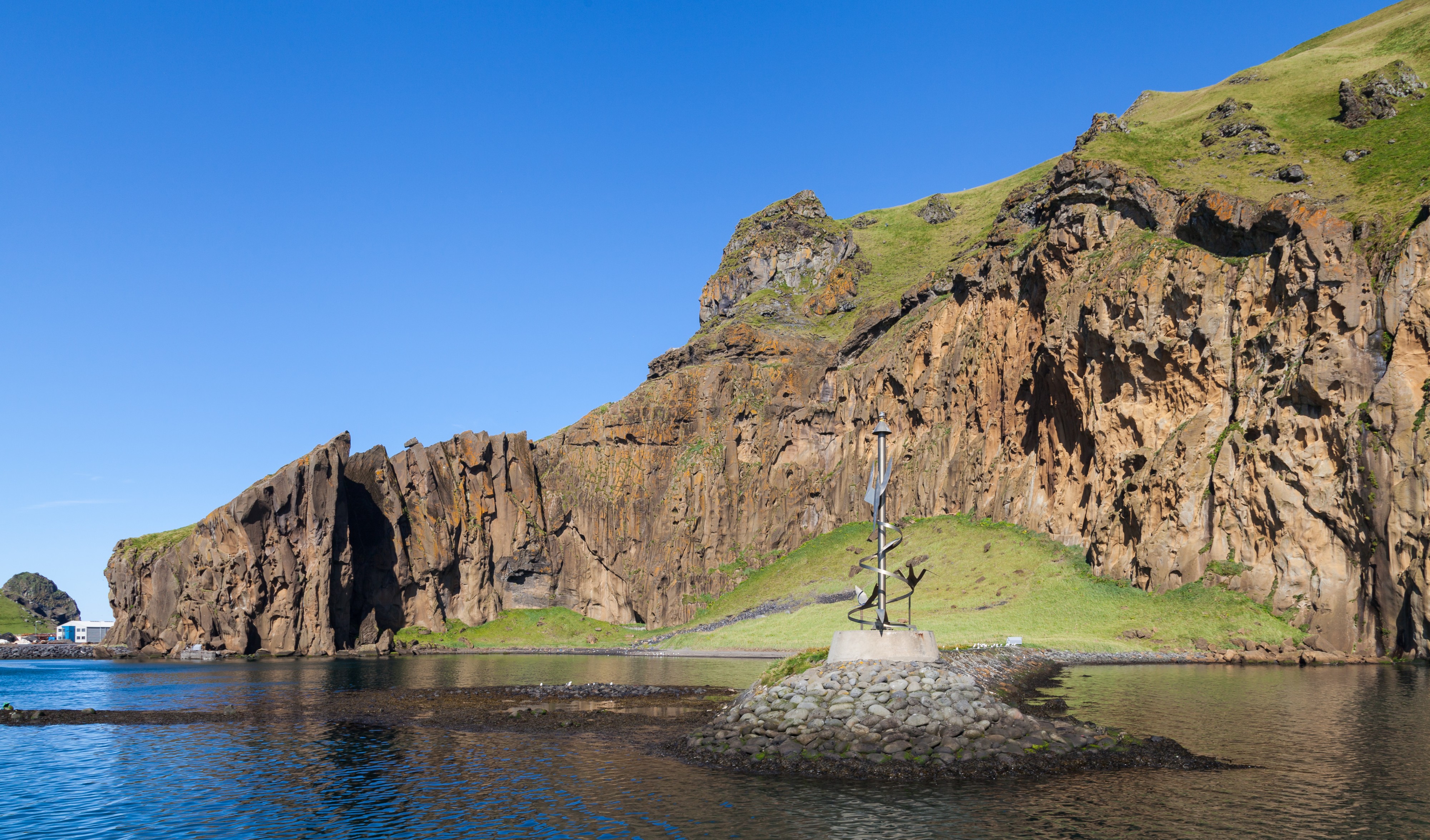 Puerto de Vestmannaeyjar, Heimaey, Islas Vestman, Suðurland, Islandia, 2014-08-17, DD 087