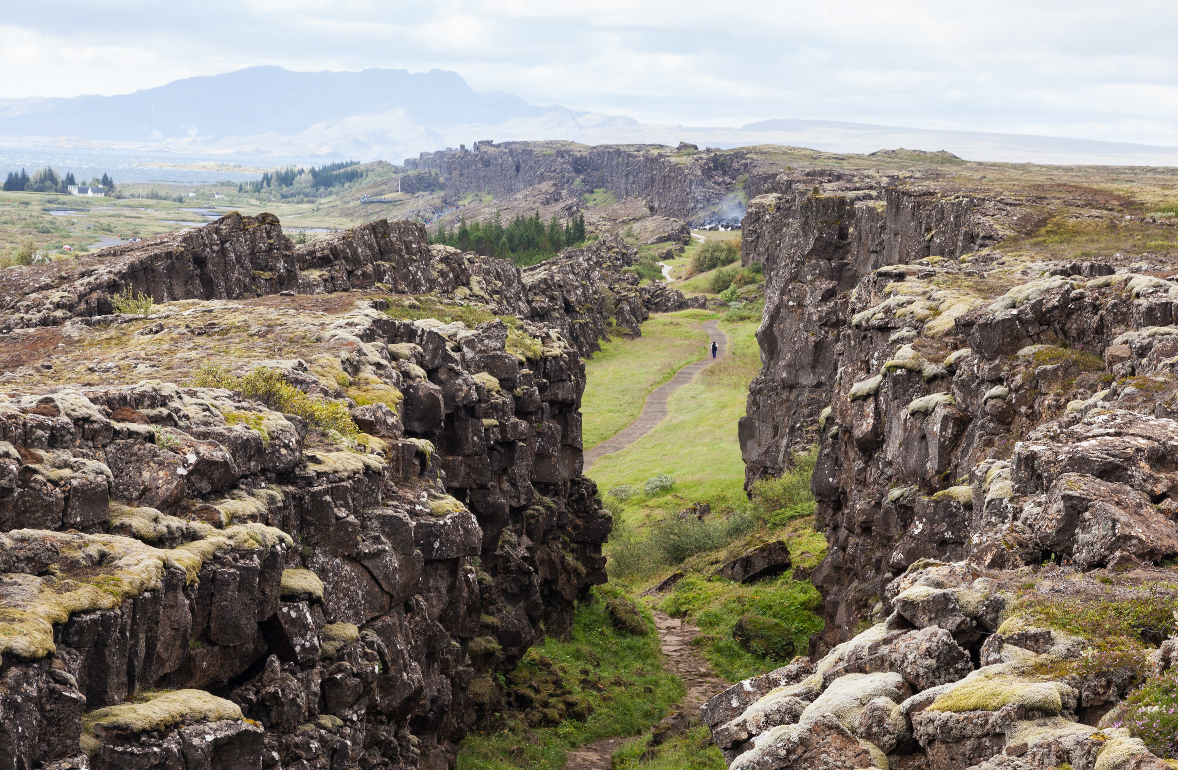 Roca de la Ley, Parque Nacional de Þingvellir, Suðurland, Islandia, 2014-08-16, DD 021