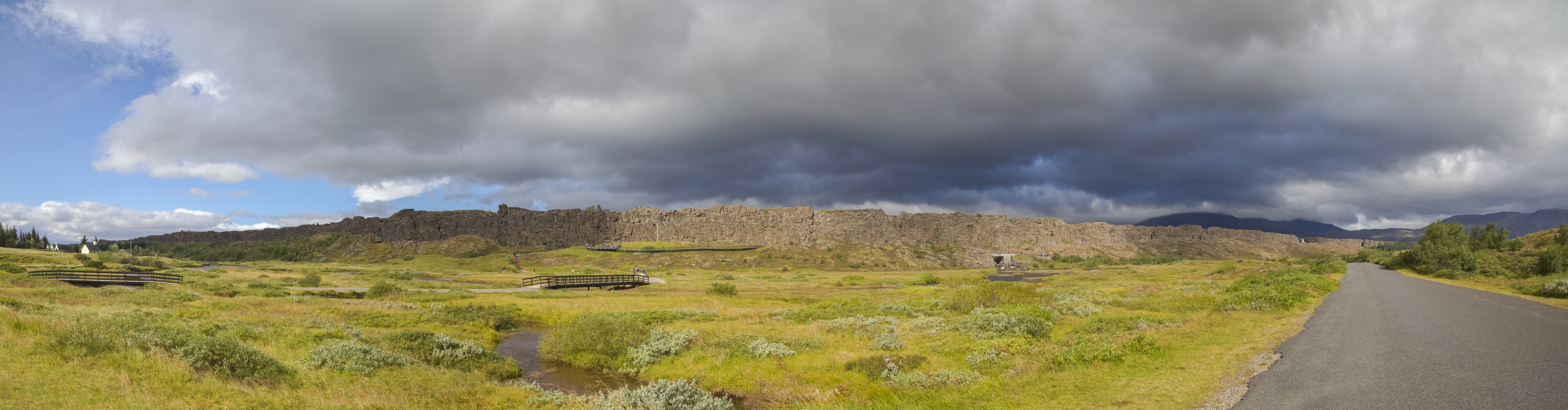 Roca de la Ley, Parque Nacional de Þingvellir, Suðurland, Islandia, 2014-08-16, DD 036-039 PAN