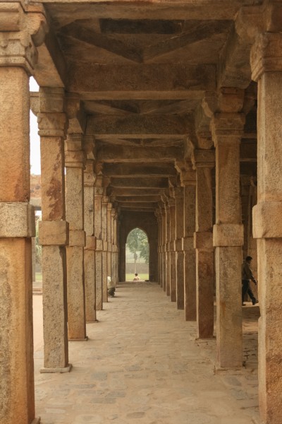 Complejo de Qutb-Delhi-India037