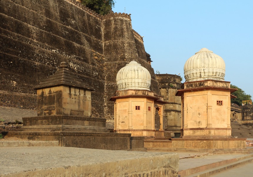 Ghats of Maheshwar 03