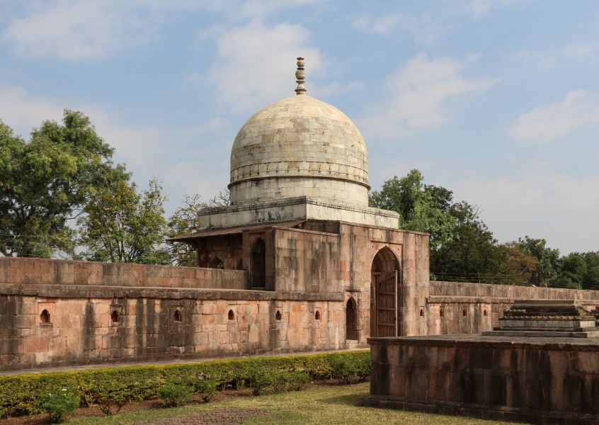 Porch of Hoshang Shah's Tomb 02