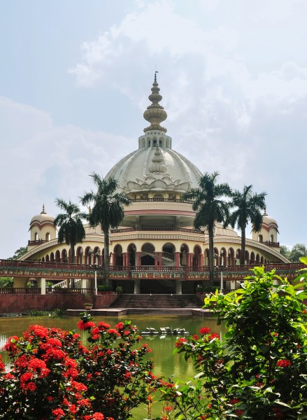 Pushpa Samadhi Mandir of Srila Prabhupada, Mayapur 07102013