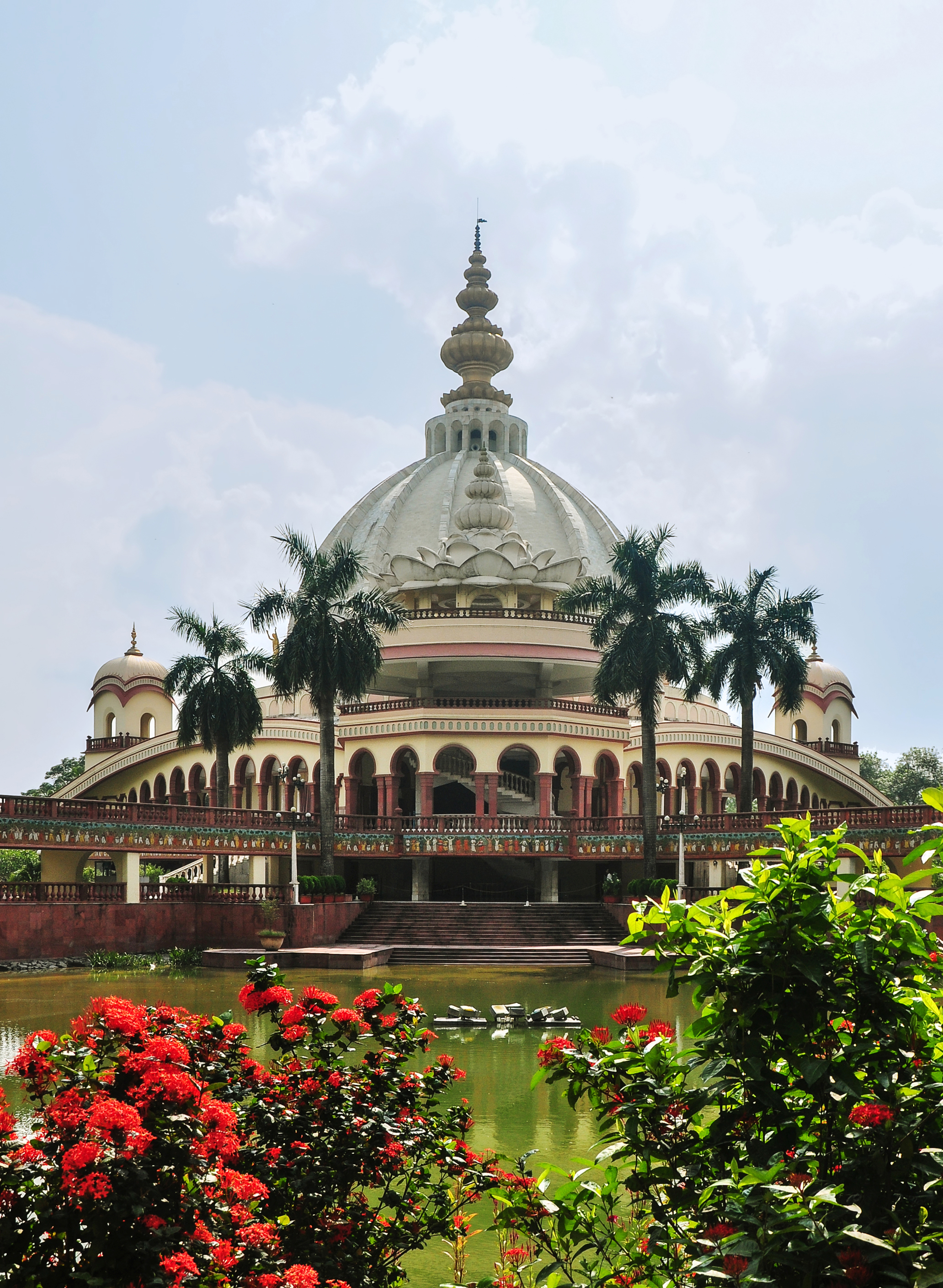 Pushpa Samadhi Mandir of Srila Prabhupada, Mayapur 07102013