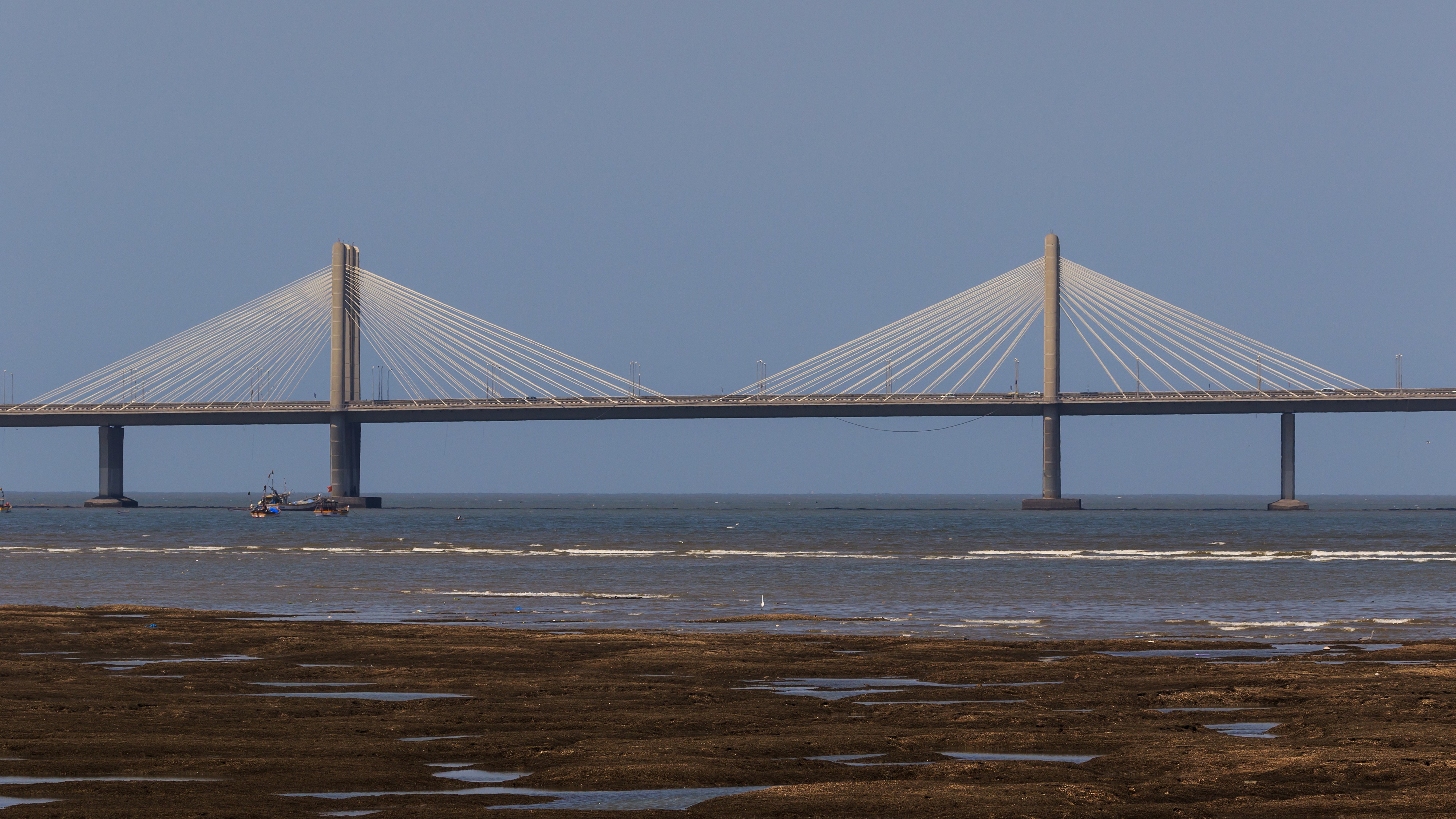 Mumbai 03-2016 81 Dadar Beach view of the SeaLink