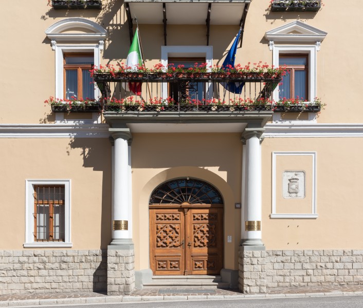 Tarvisio Via Romana 35 palazzo forestale 26062015 5426