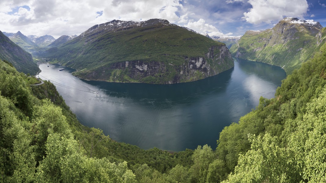 Geirangerfjord from Ørnesvingen, 2013 June