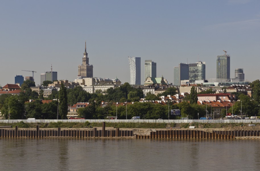 Warsaw 07-13 img06 skyline