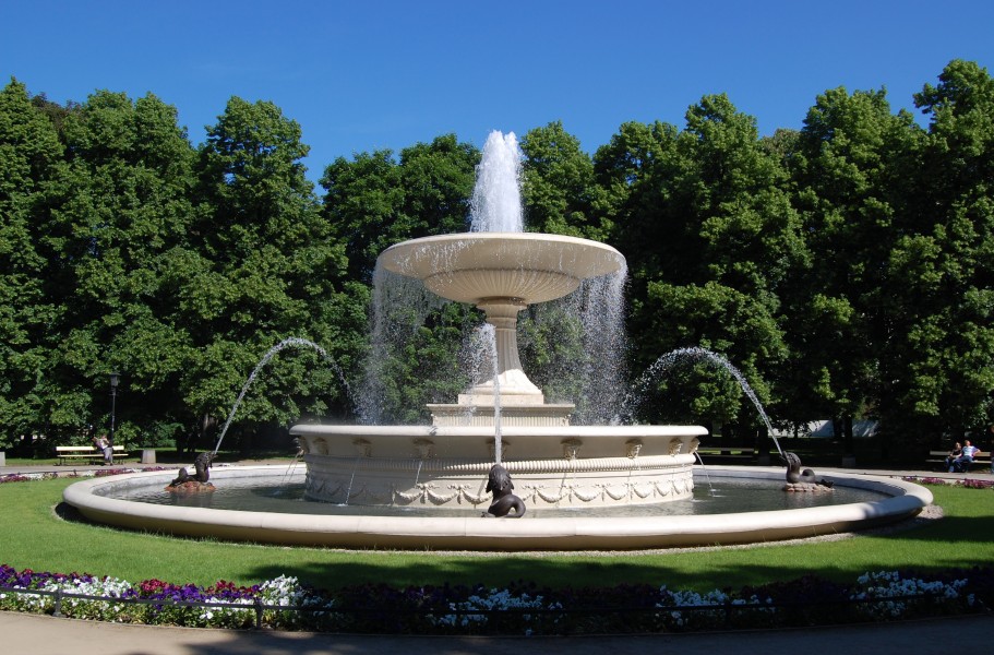 Warszawa - fontanna w Ogrodzie Saskim