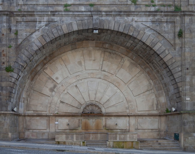 Fonte Mouzinho da Silveira, Oporto, Portugal, 2012-05-09, DD 01