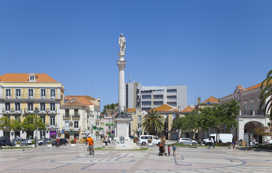 Plaza del ayuntamiento, Setúbal, Portugal, 2012-08-17, DD 02