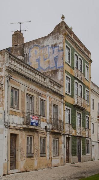 Plaza en Avenida Combatentes da Grande Guerra, Setúbal, Portugal, 2012-05-11, DD 05