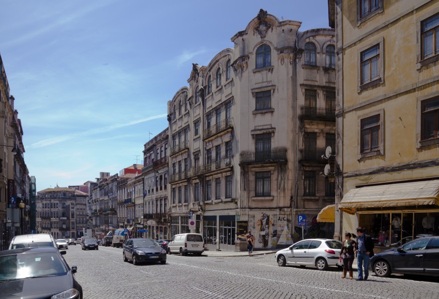 Rua de Mouzinho da Silveira, Oporto, Portugal, 2012-05-09, DD 01