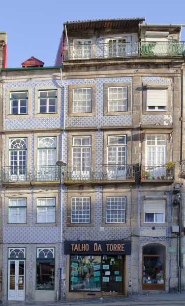 Rua de São Filipe de Nery, Oporto, Portugal, 2012-05-09, DD 03