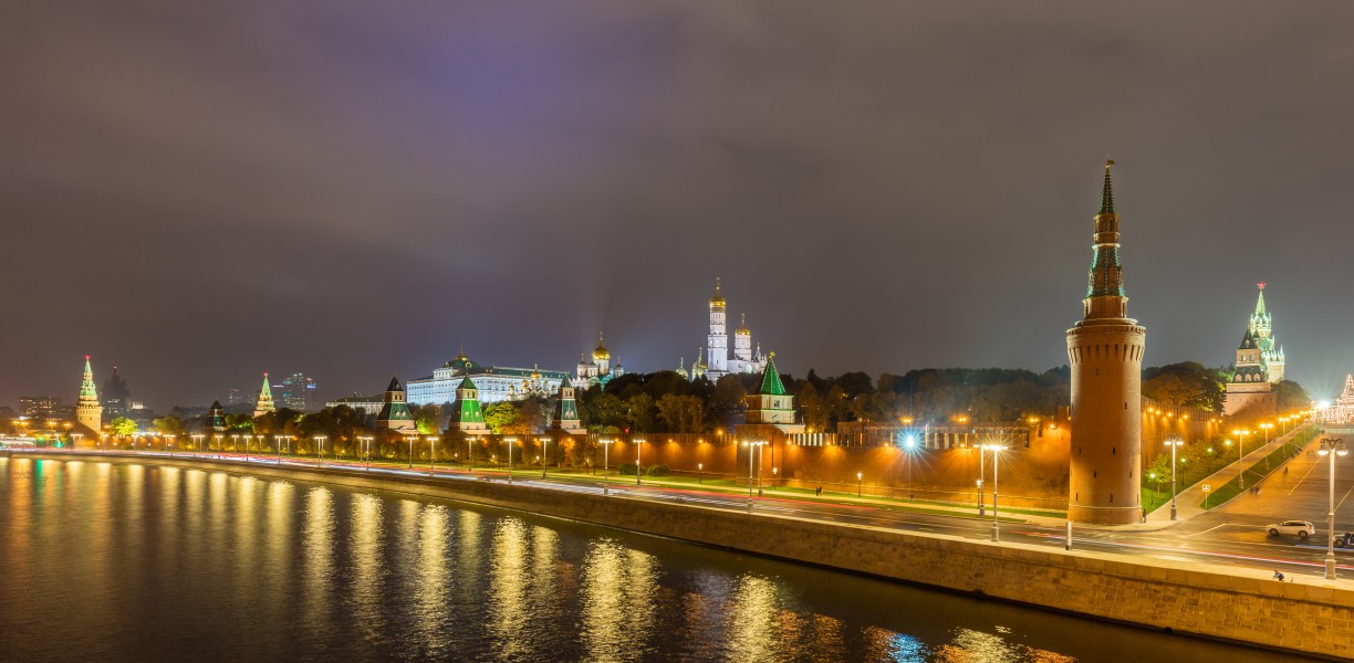 Vista general del Kremlin, Moscú, Rusia, 2016-10-03, DD 18-19 HDR