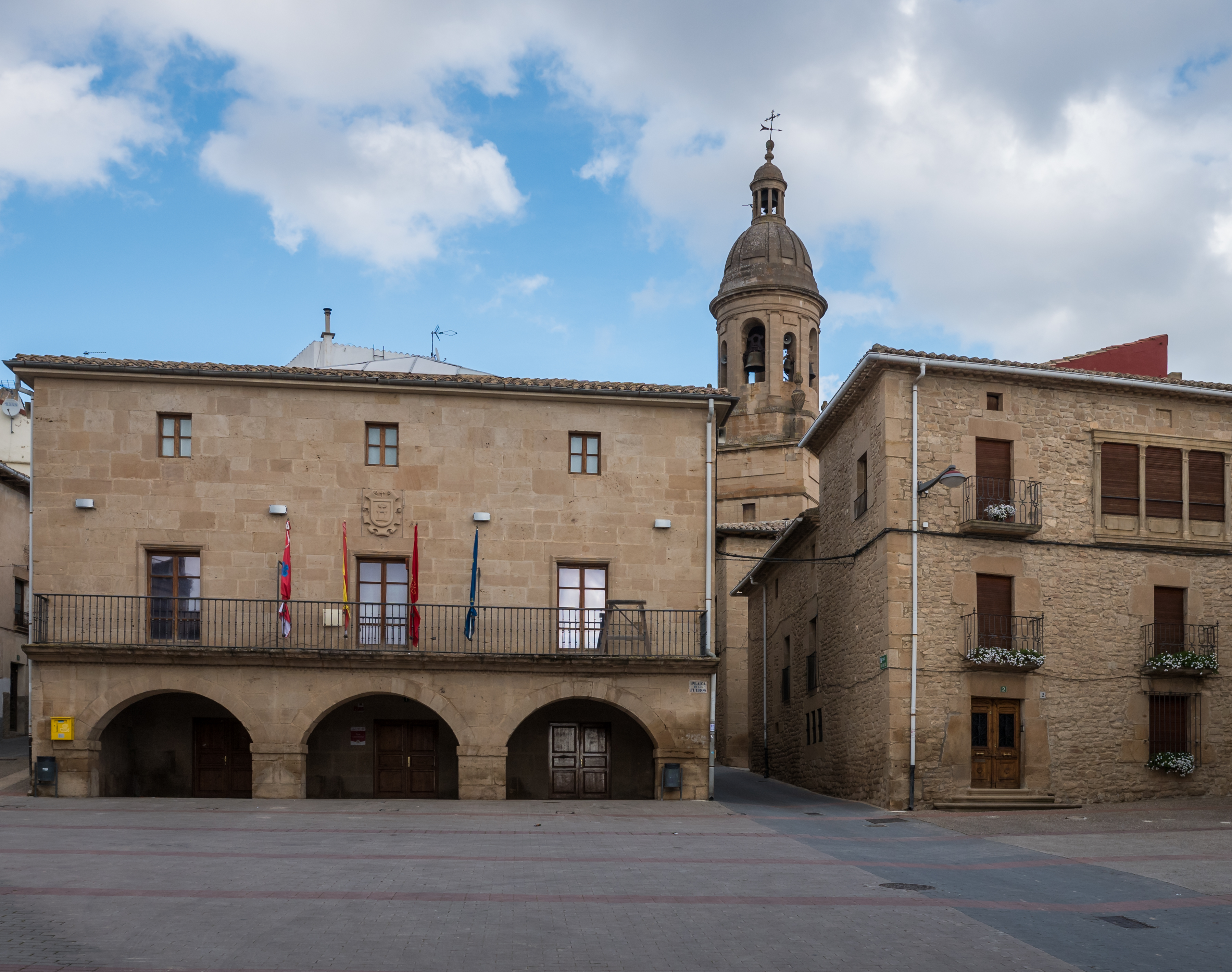 Arróniz - Ayuntamiento 01