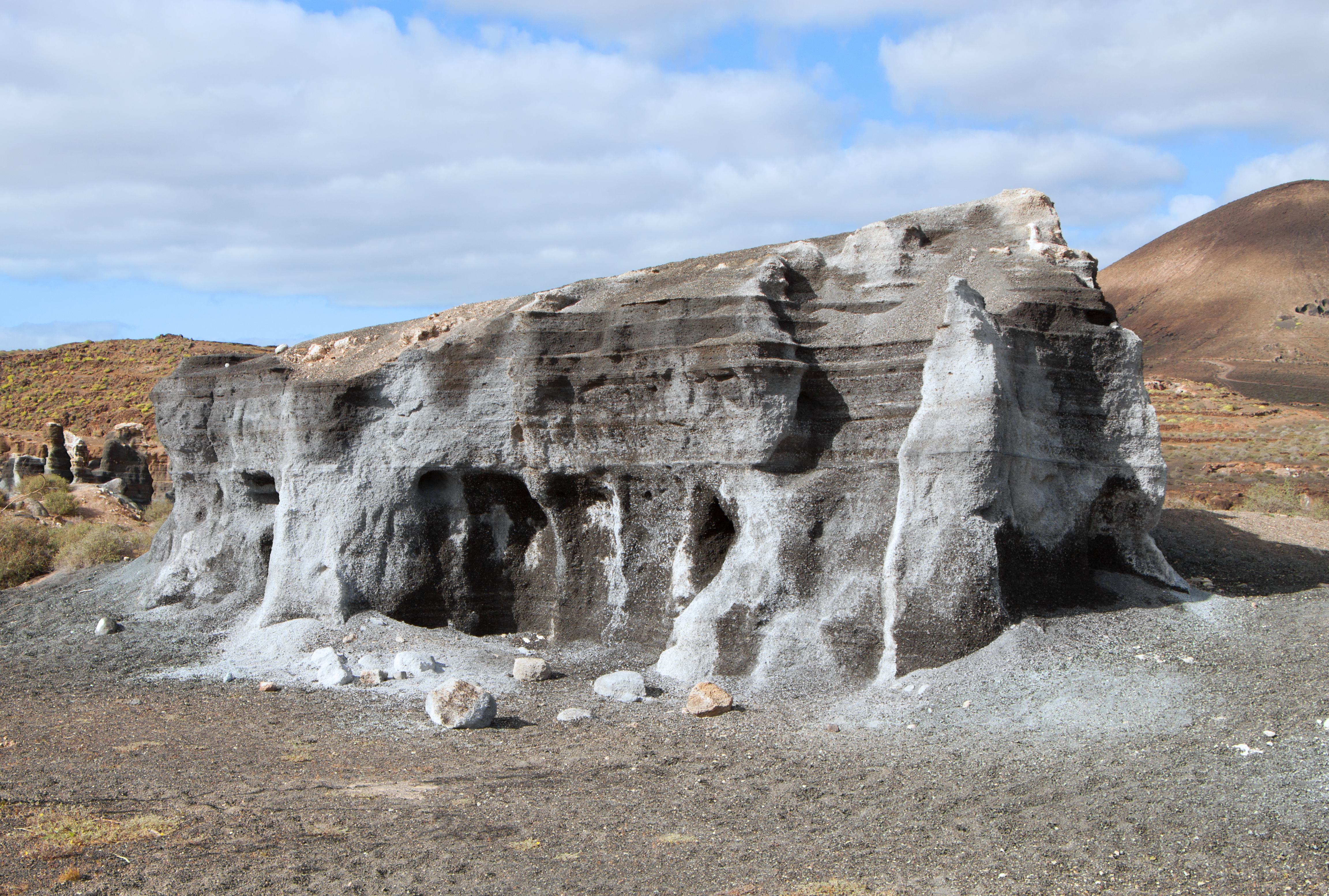 Erosion of tephra layers - Lanzarote 03