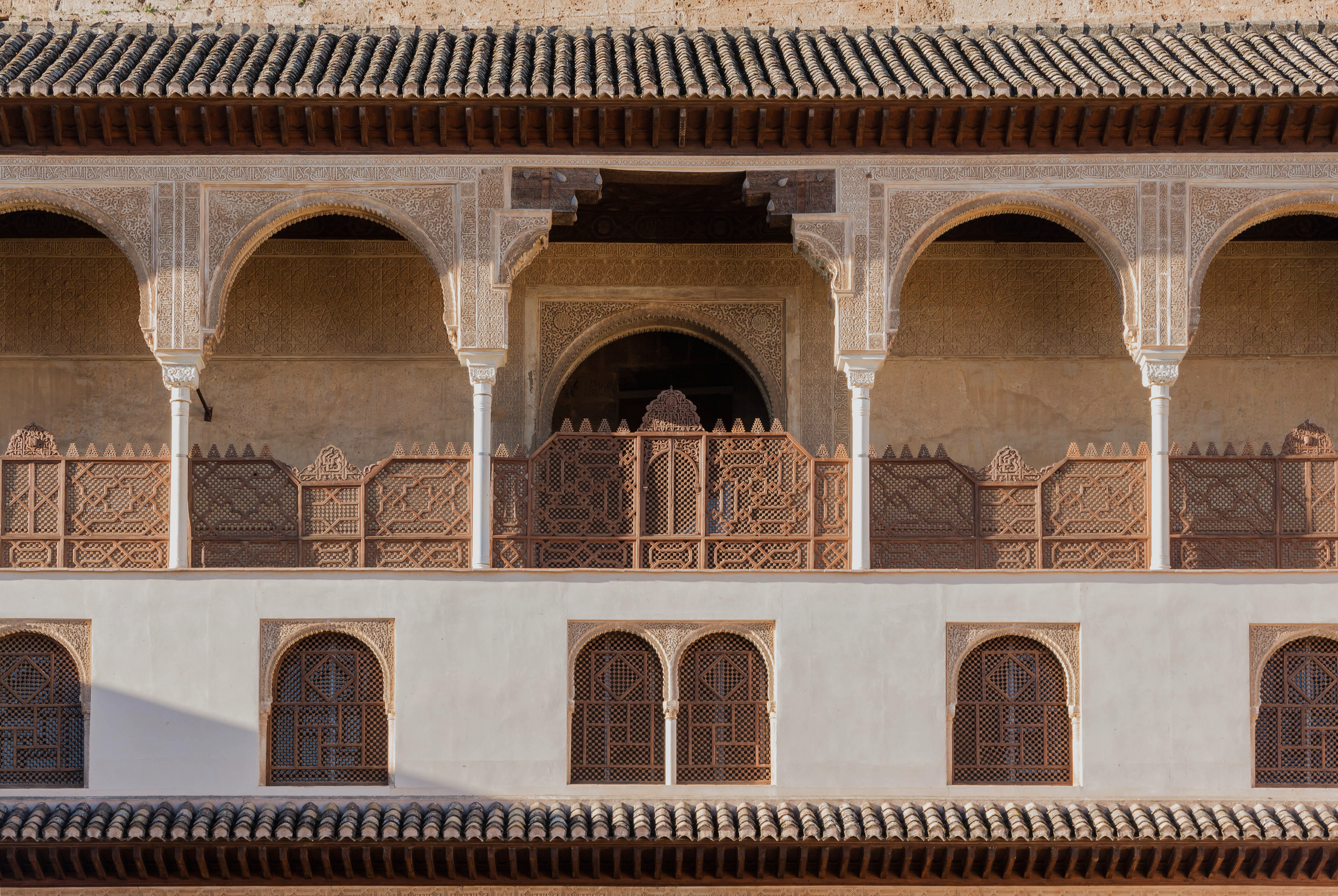 Galerie patio de los arrayanes Alhambra Granada Spain