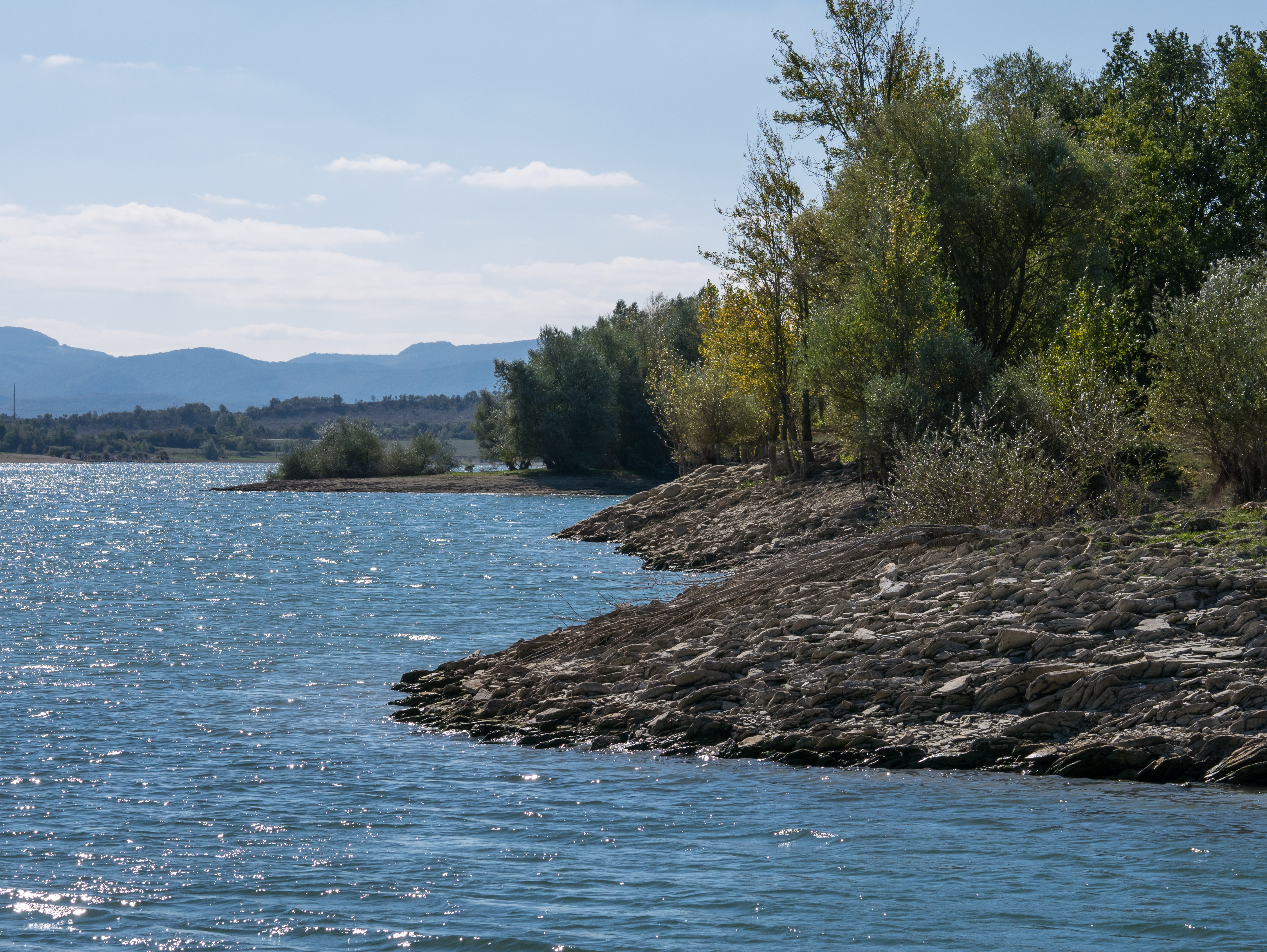 Garaio - Embalse de Ullíbarri-Gamboa - Orilla 01