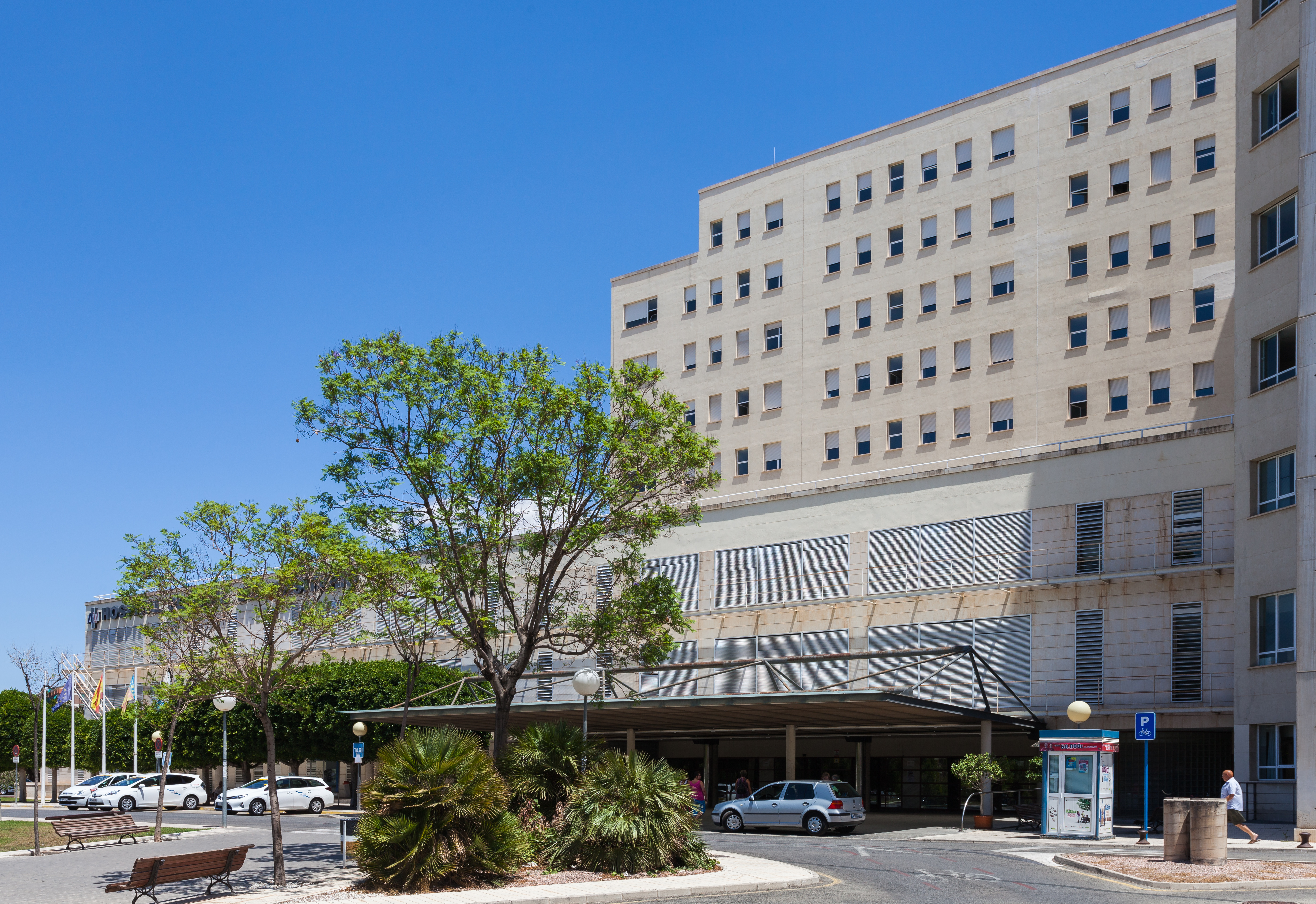 Hospital General Universitario, Alicante, España, 2014-07-04, DD 20