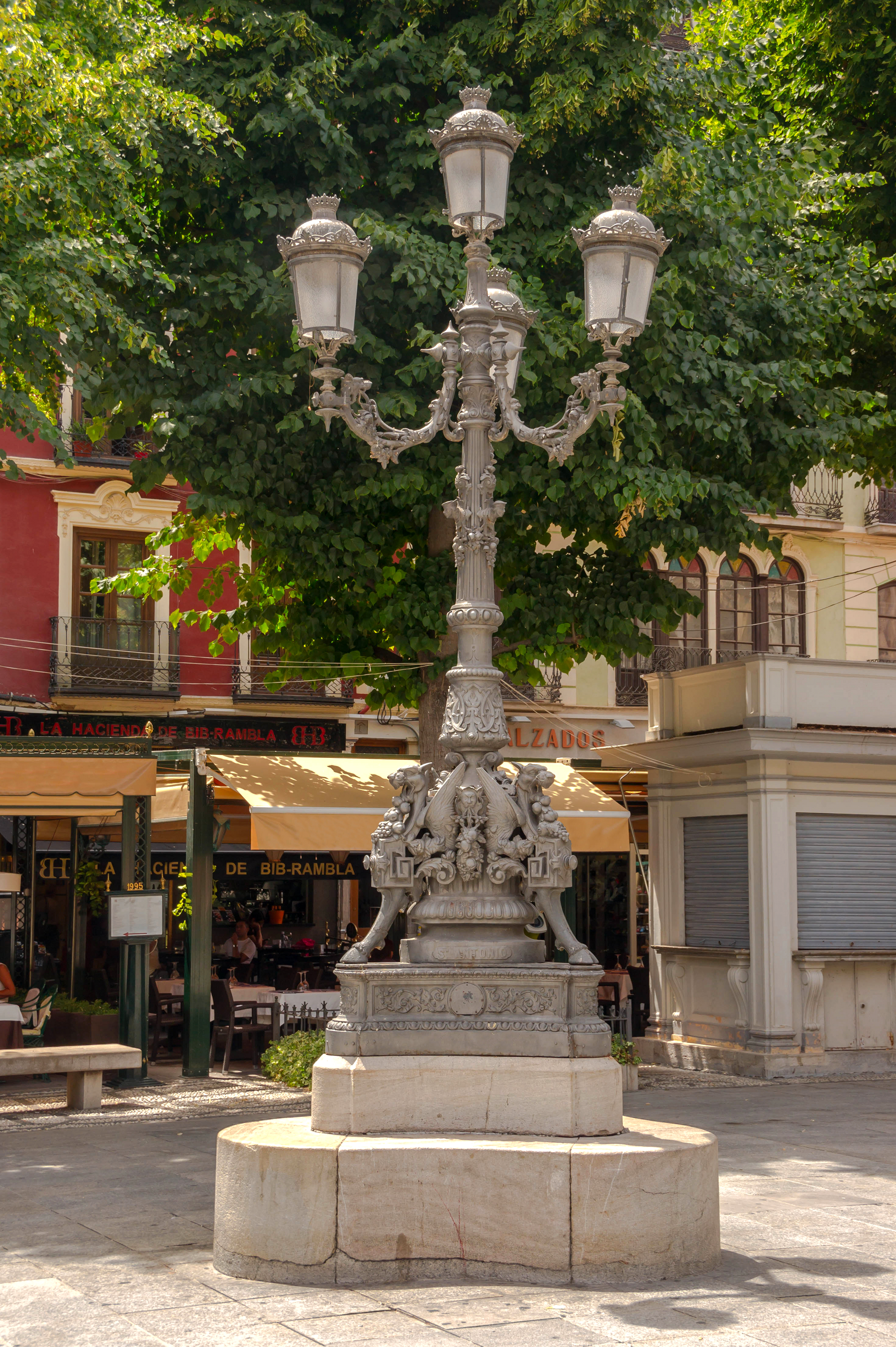 Lampadaire Bib Rambla Granada