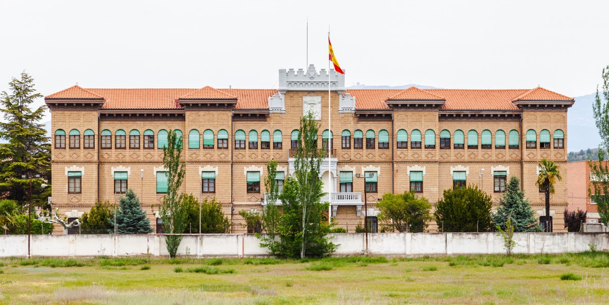 Acuartelamiento del Ejército Barón de Warsage, Calatayud, España 2012-05-19, DD 01