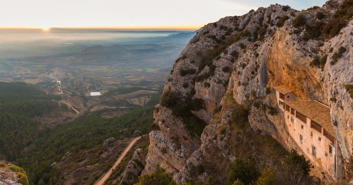 Ermita de la Virgen de la Peña, LIC Sierras de Santo Domingo y Caballera, Aniés, Huesca, España, 2015-01-06, DD 08-09 PAN