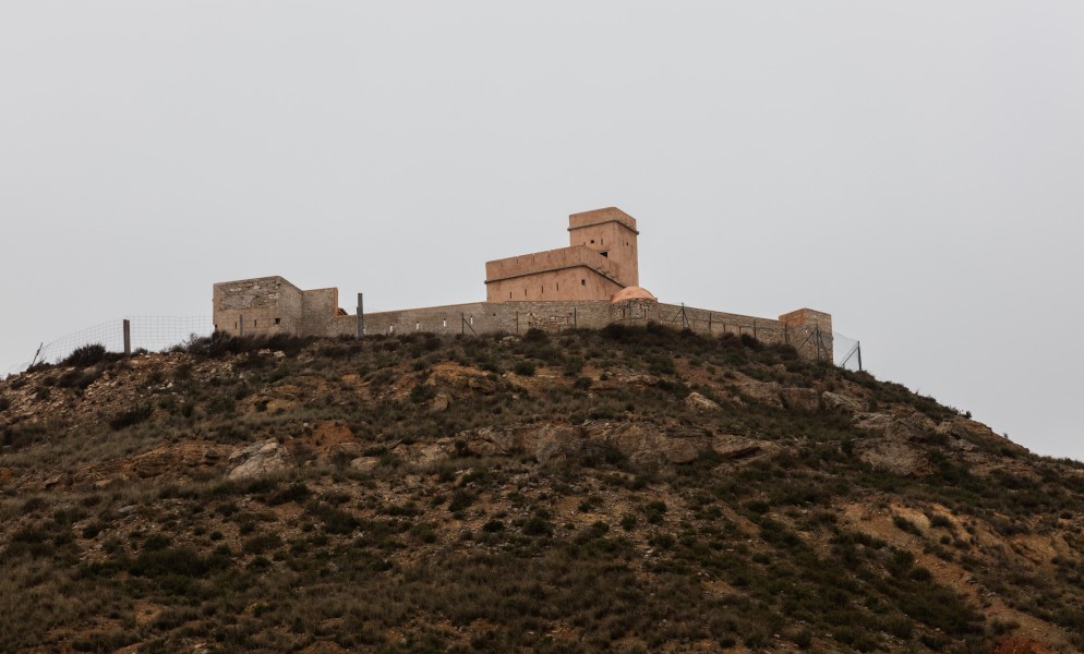 Fortín, Sástago, Zaragoza, España, 2015-12-23, DD 47