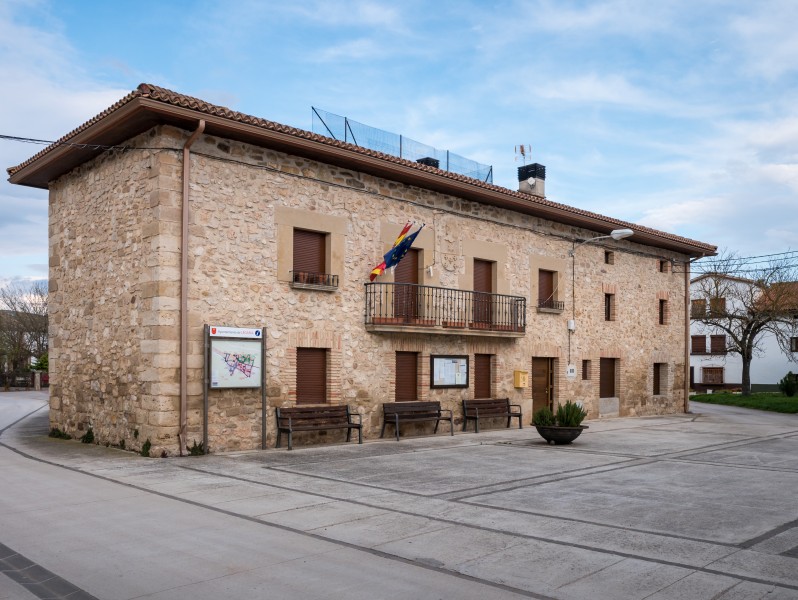 Legaria - Ayuntamiento 01