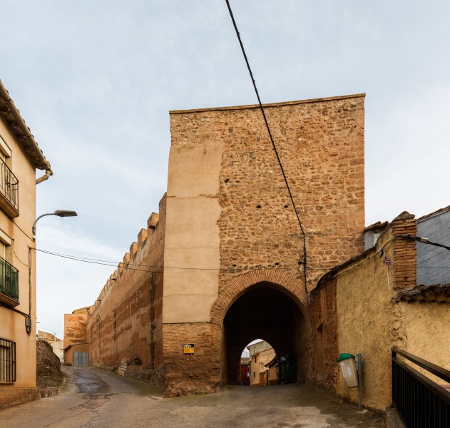 Muralla, Villarroya de la Sierra, Zaragoza, España, 2018-04-01, DD 01
