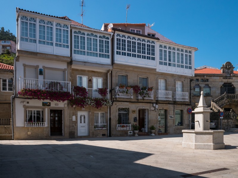 Muros - Plaza Galicia -BT- 01
