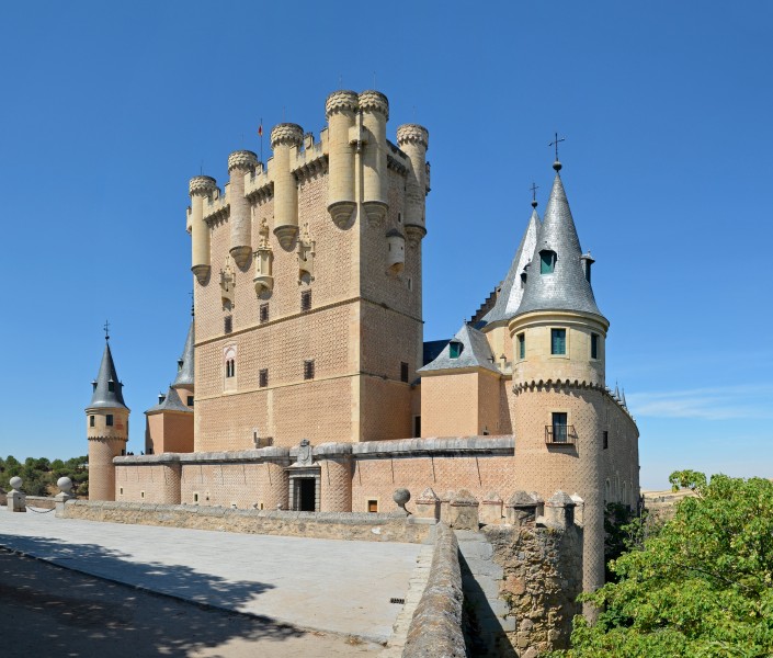 Segovia - Alcazar ext 02