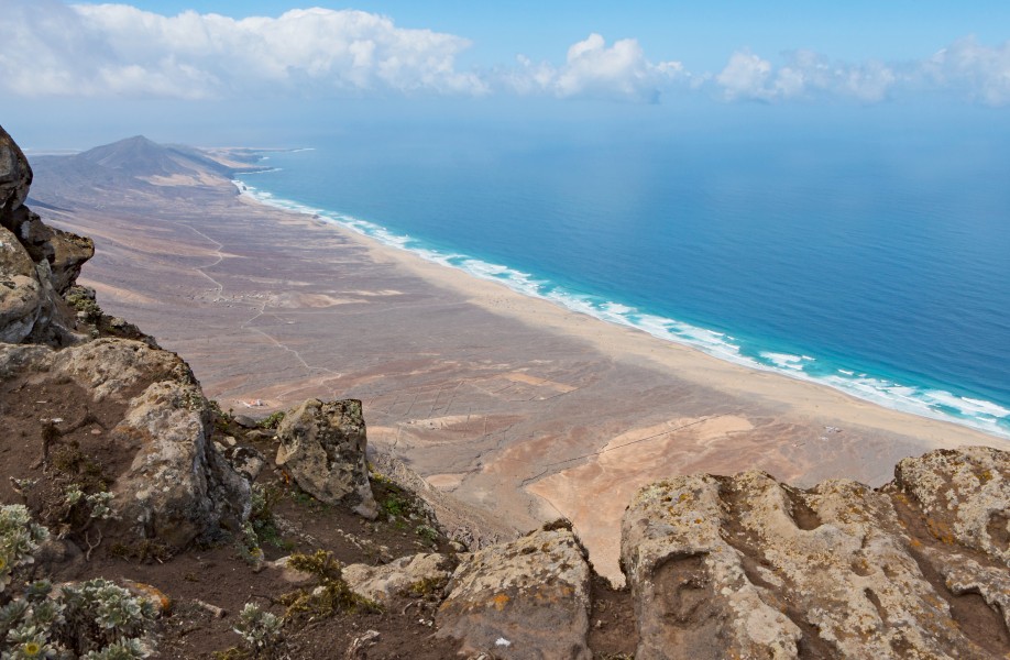 View from Pico de la Zarza 05