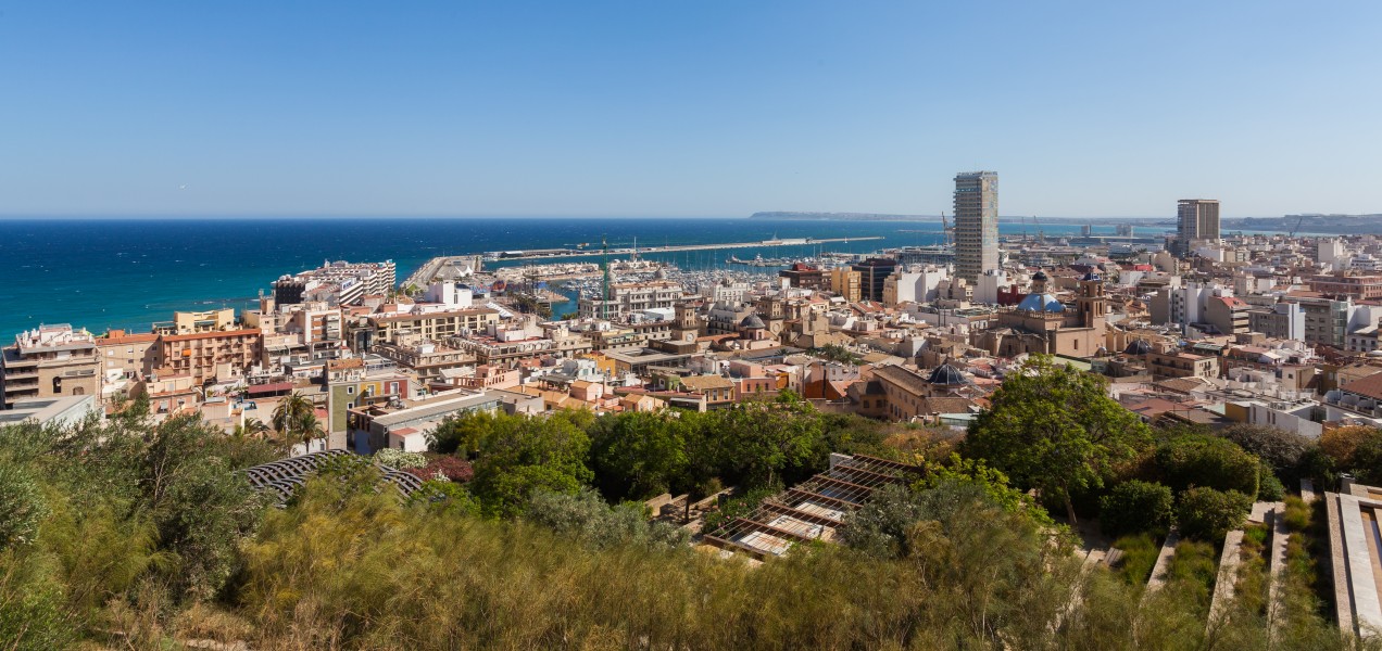 Vista de Alicante, España, 2014-07-04, DD 90