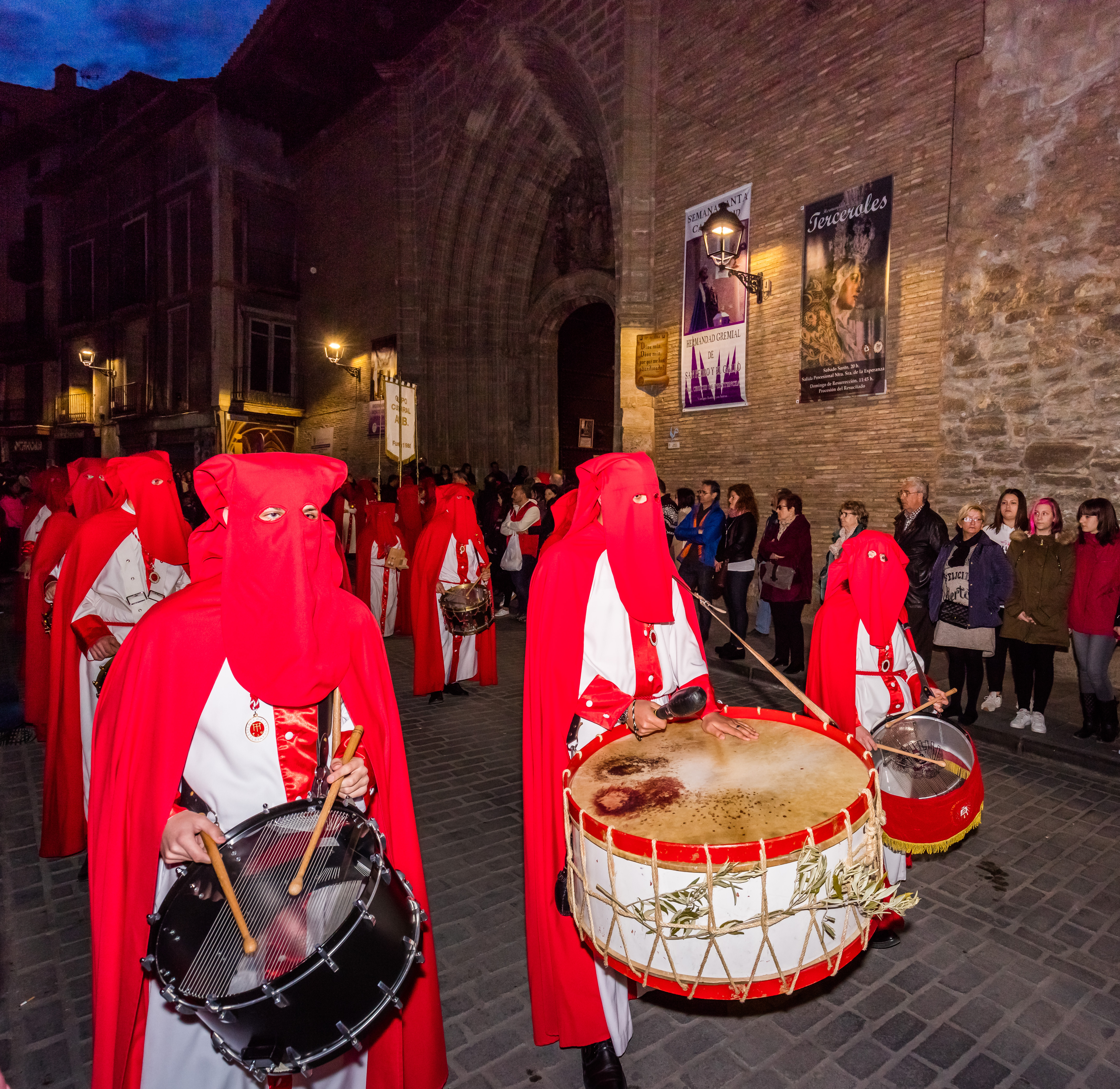 Procesión de la Coronación de Espinas y La Verónica en Jueves Santo, Calatayud, España, 2018-03-28, DD 22