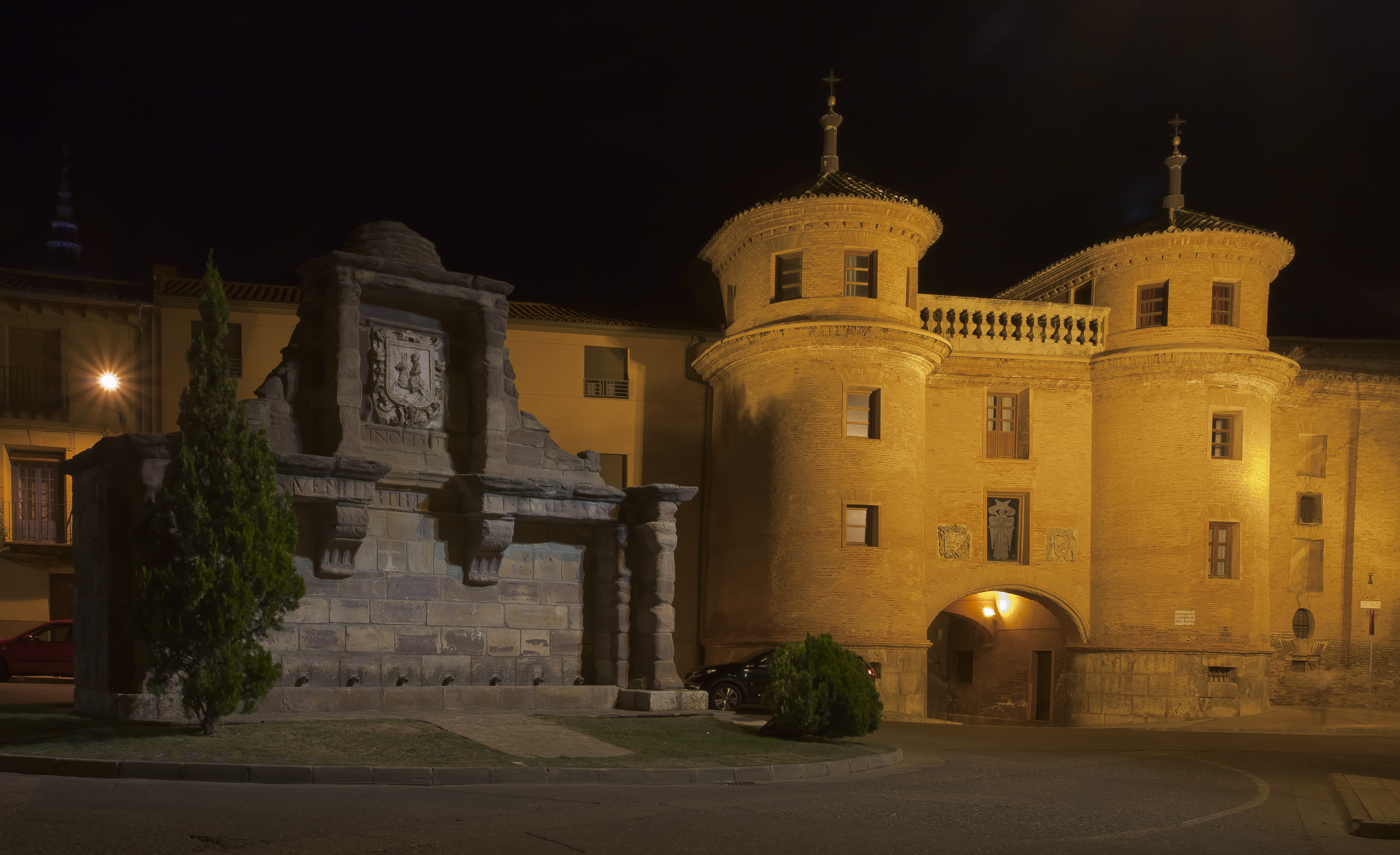 Puerta de Terrer, Calatayud, España, 2012-09-01, DD 01