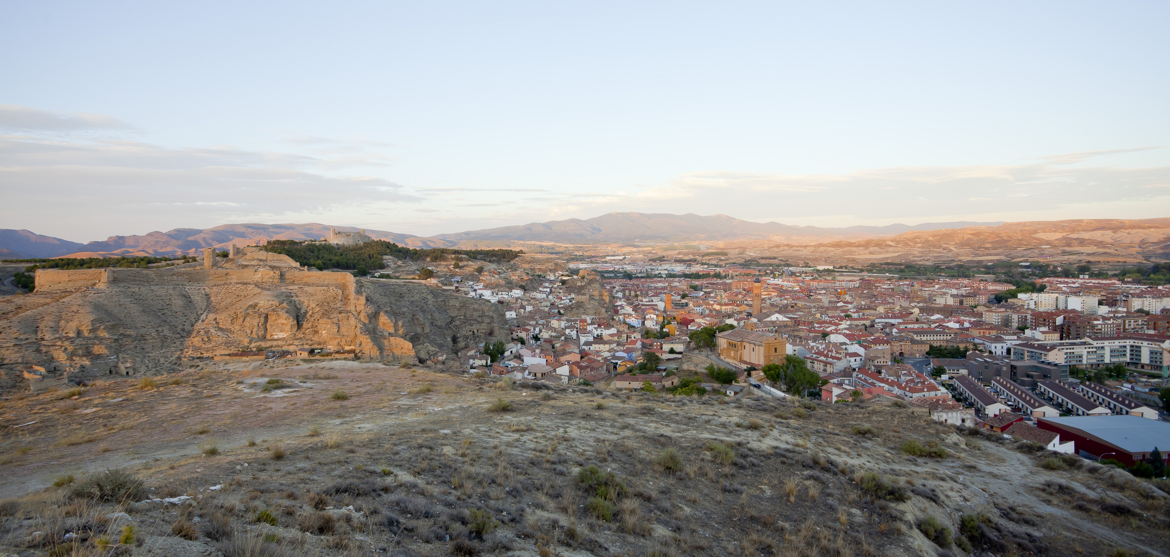 Vista de Calatayud desde San Roque, España, 2012-08-31, DD 01