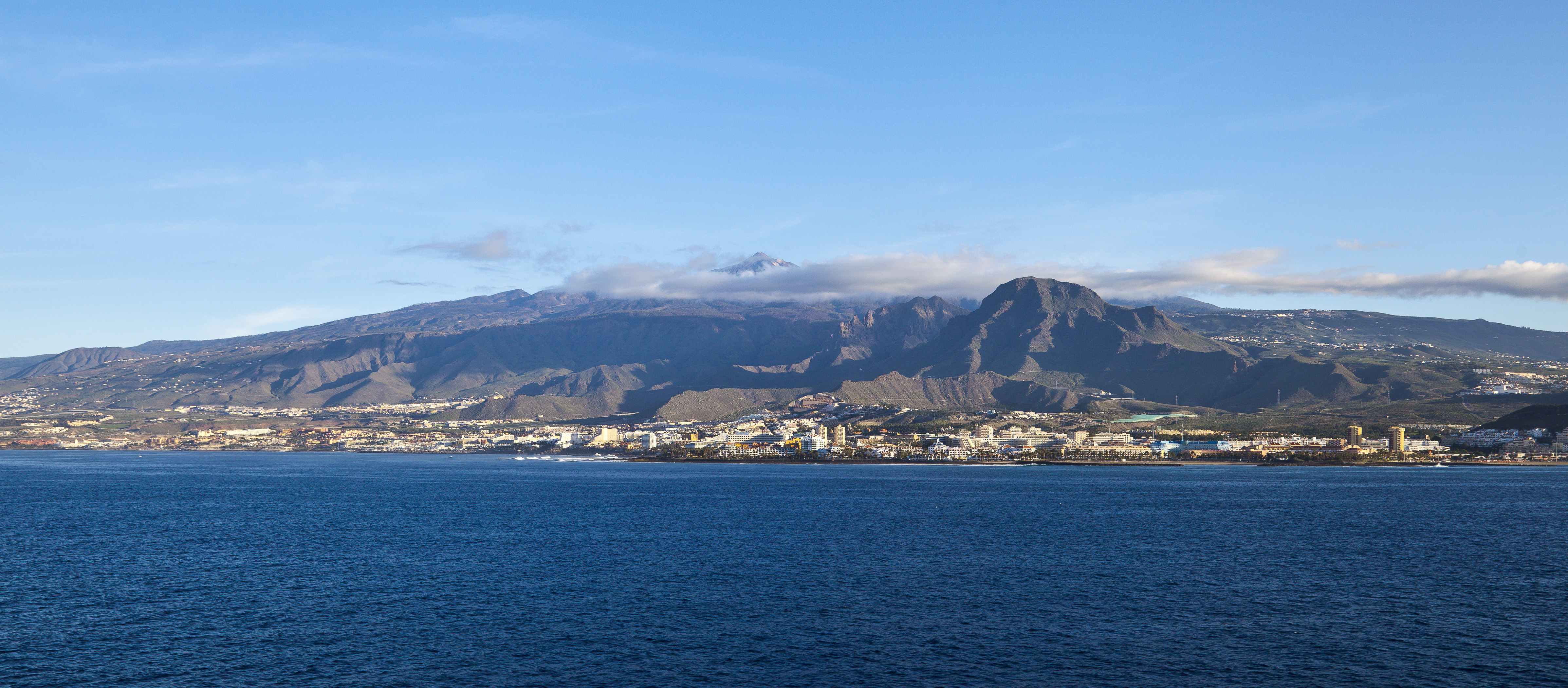 Vista de Los Cristianos, Tenerife, España, 2012-12-14, DD 02