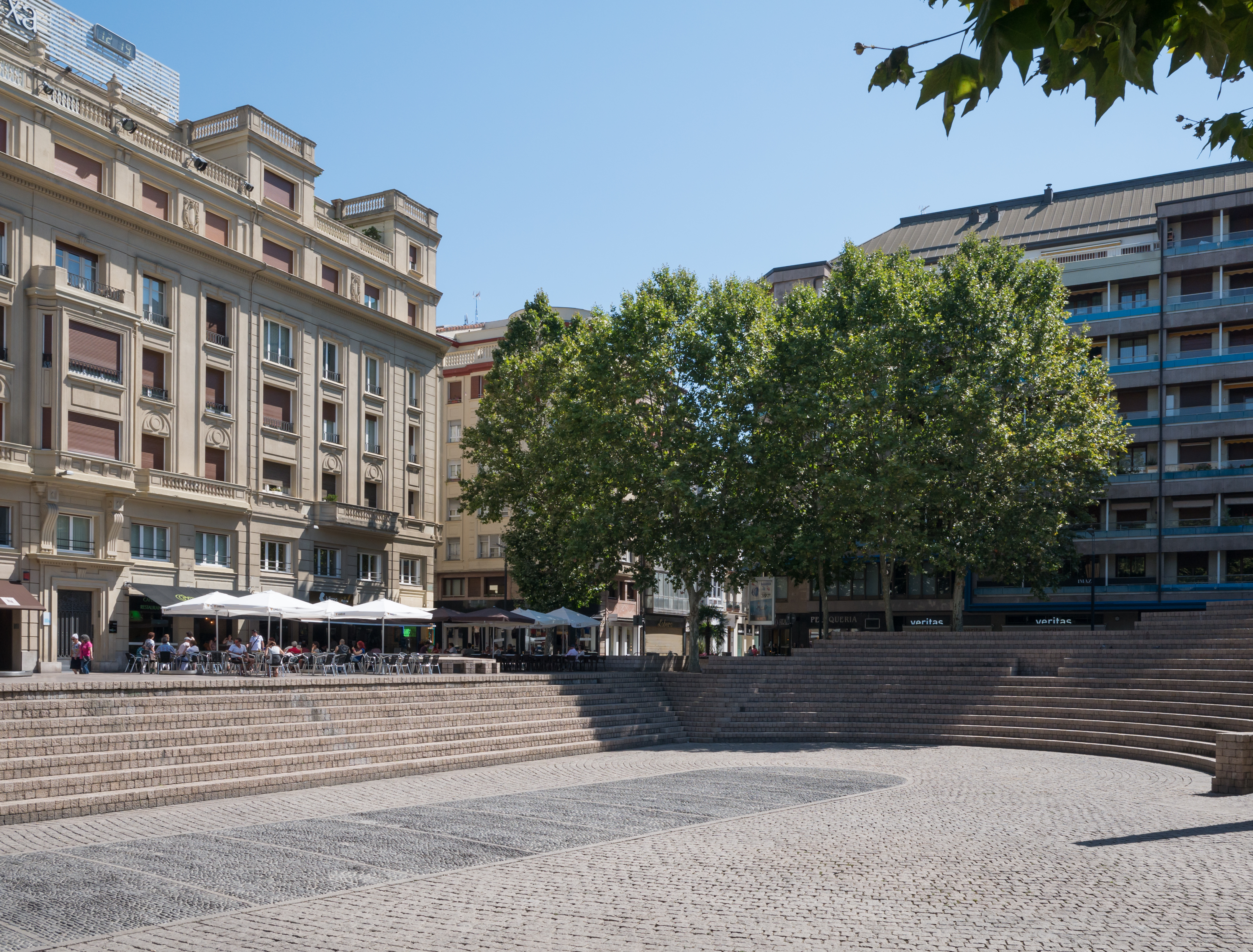Vitoria - Plaza de los Fueros 01