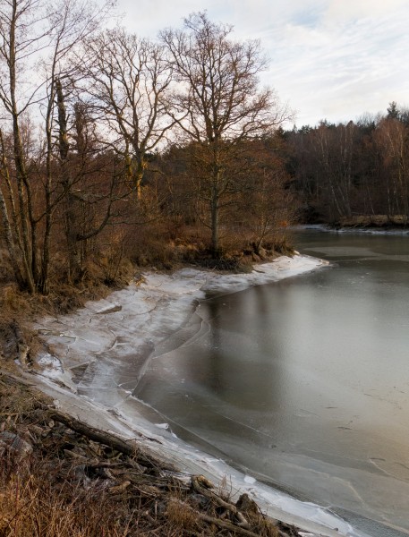 Broken ice on Holma Millpond 3